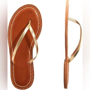 Vineyard Vines Gold Thong Sandals